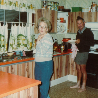 DD and EV Doing the Washing Up Fergie Rd