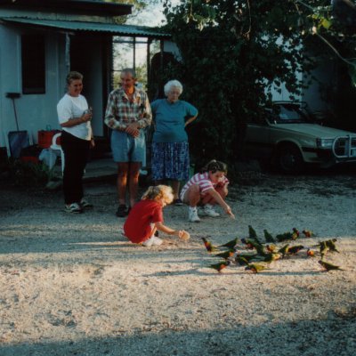 DD EV Marg Katie Jessie The Willows June 1995 2