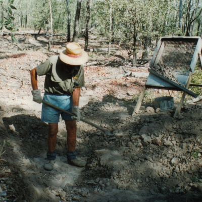 DD Digging The Willows June 1995