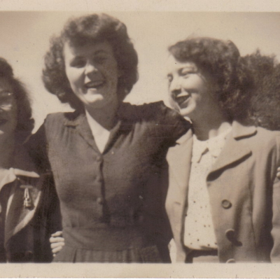 Eileen Phyllis and Joan Katoomba 1945