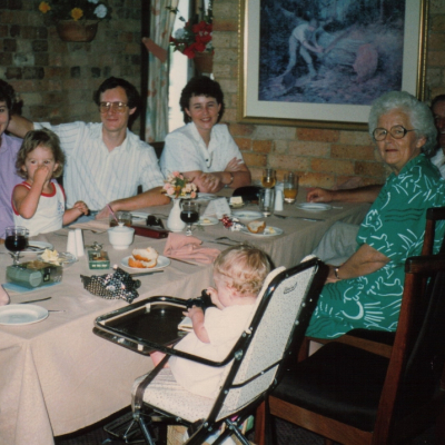 Henry Clan Petrie Terrace 13121987 1